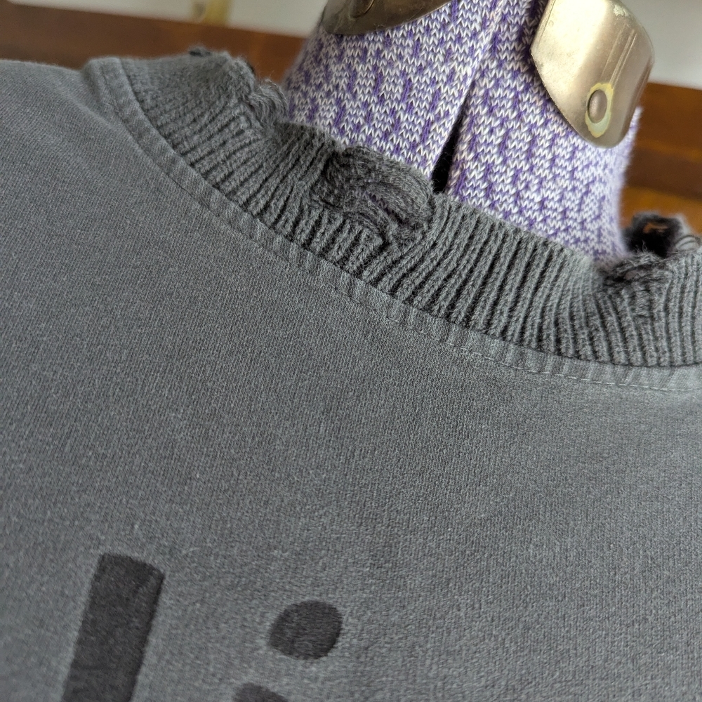 Men's Gray Sweater